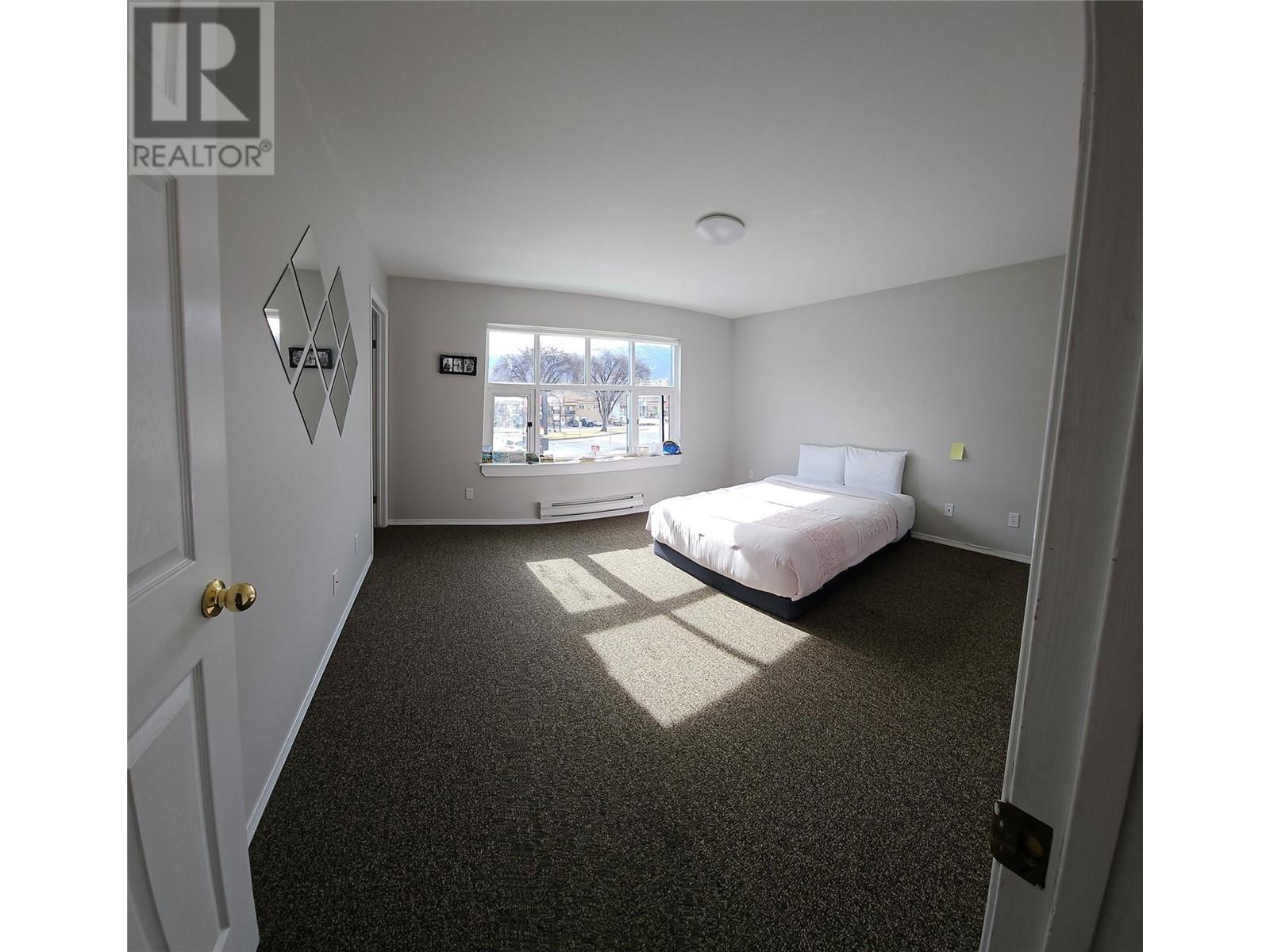 1027 Westminster Avenue W Unit# 201, Penticton