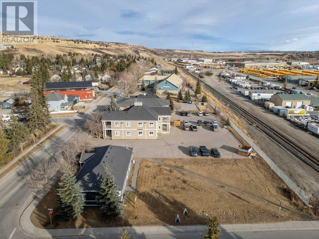 305 First Street East, Cochrane