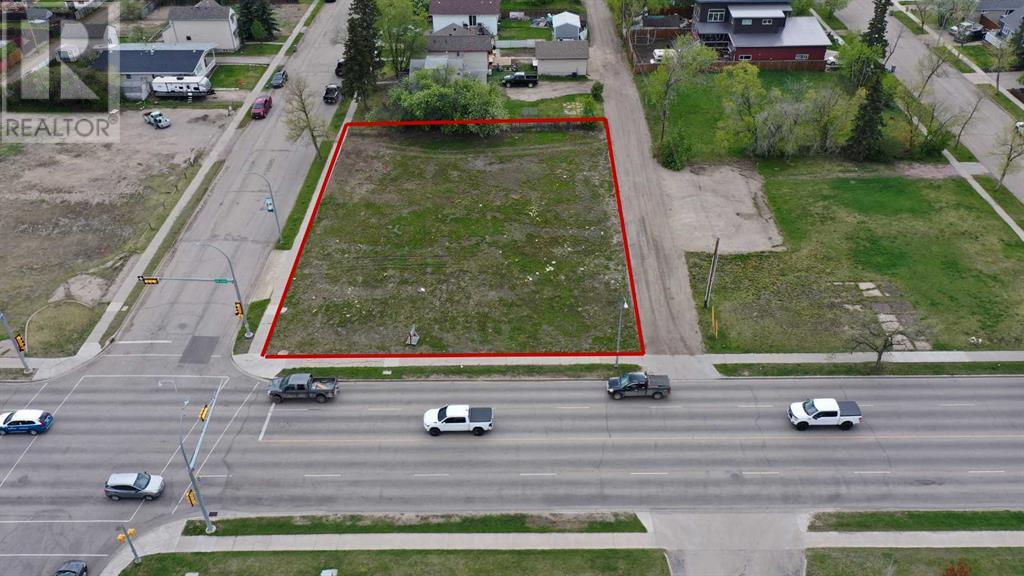 Photo 5 of 10002 94 Avenue, Grande Prairie AB