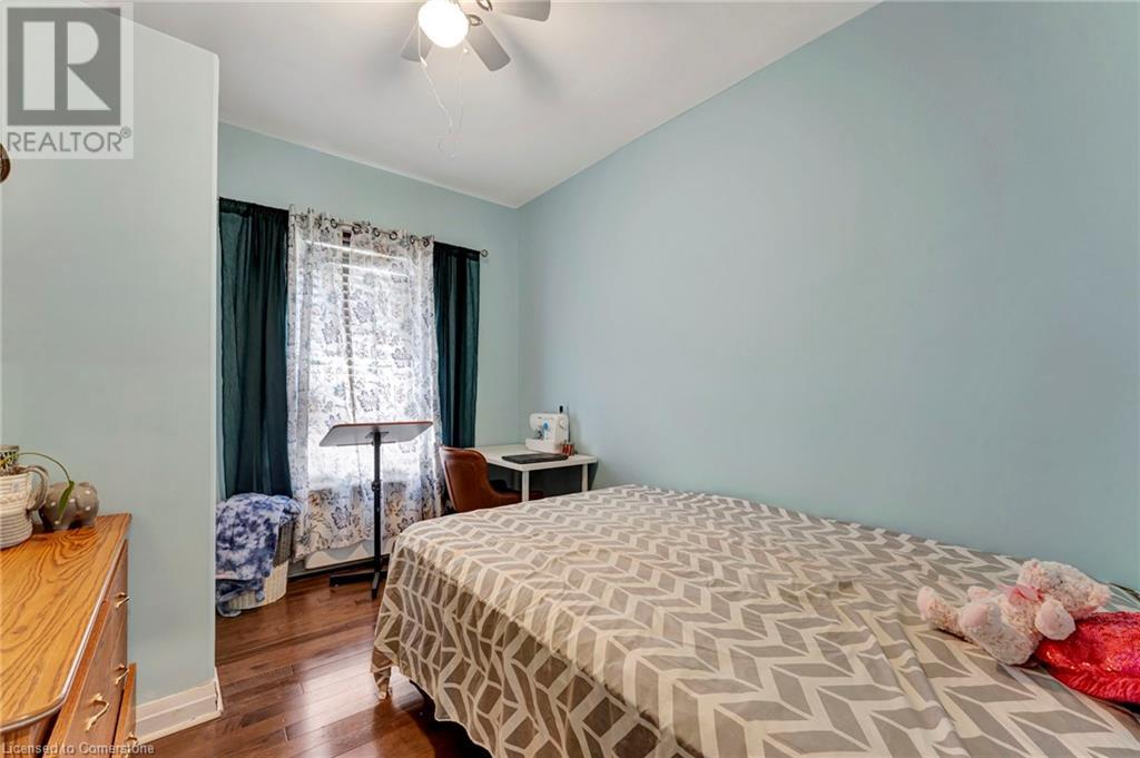 Photo 13 of 159 Grosvenor Avenue N, Hamilton ON