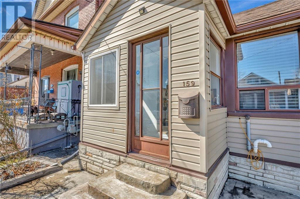 Photo 25 of 159 Grosvenor Avenue N, Hamilton ON