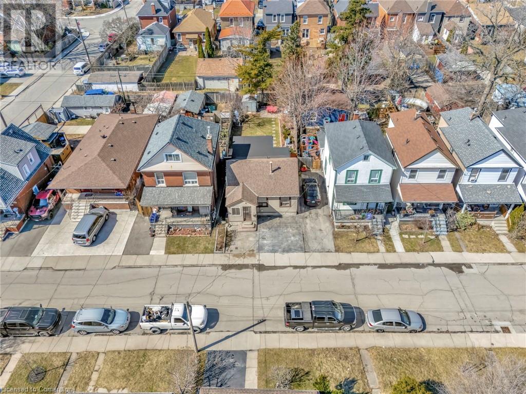Photo 26 of 159 Grosvenor Avenue N, Hamilton ON
