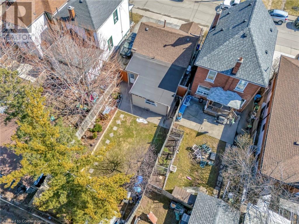 Photo 29 of 159 Grosvenor Avenue N, Hamilton ON