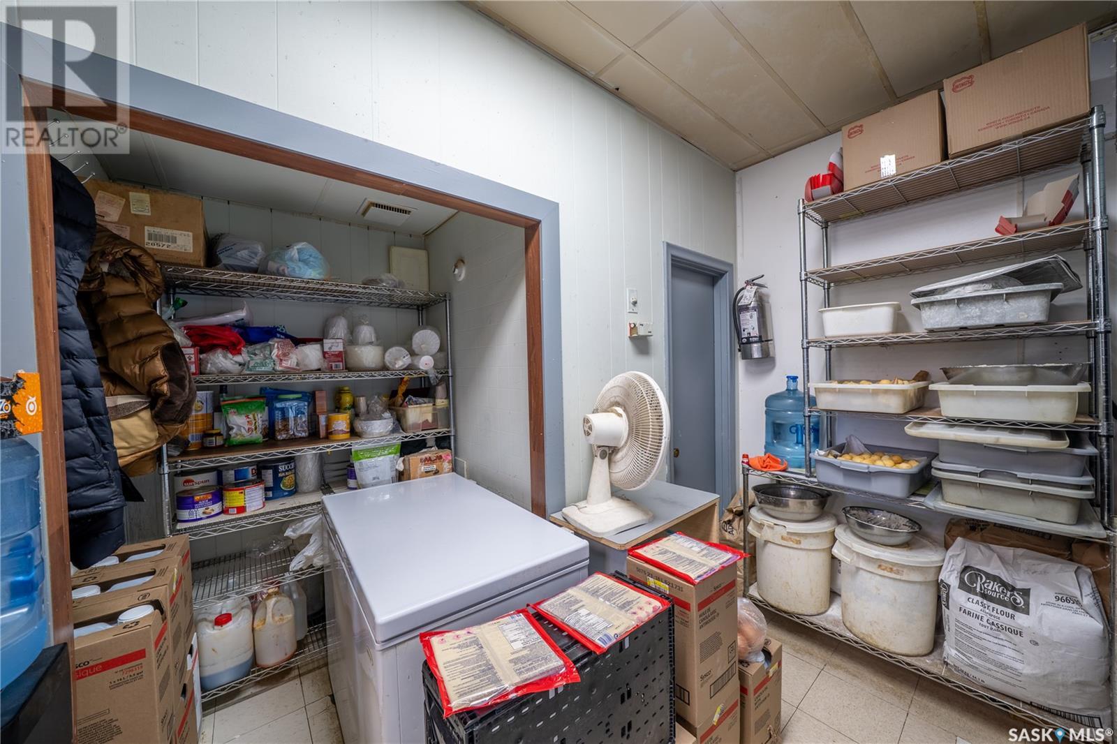 Photo 9 of 3416 Hill Avenue, Regina SK