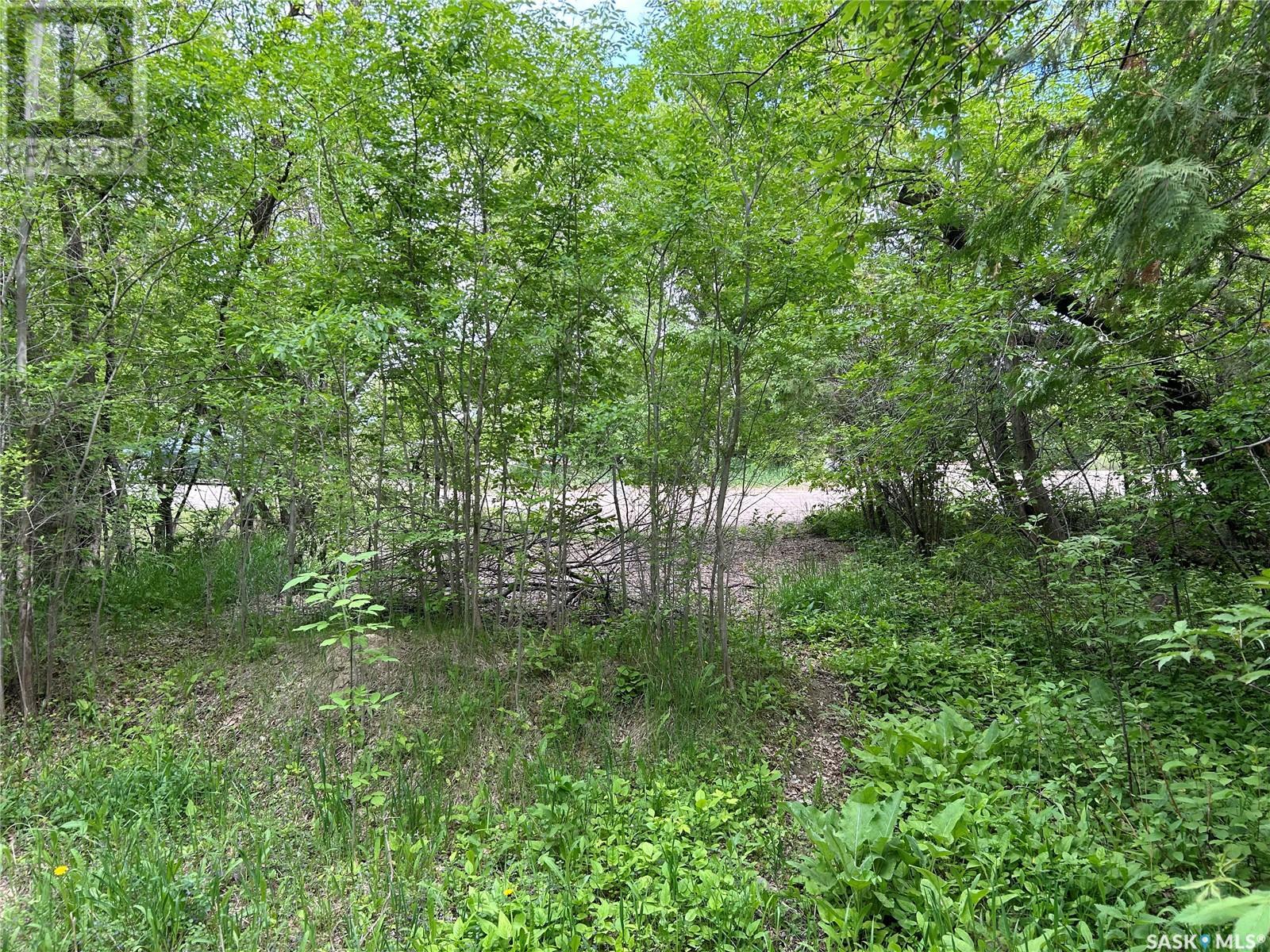 Photo 1 of 463 Fairchild Avenue, Regina Beach SK