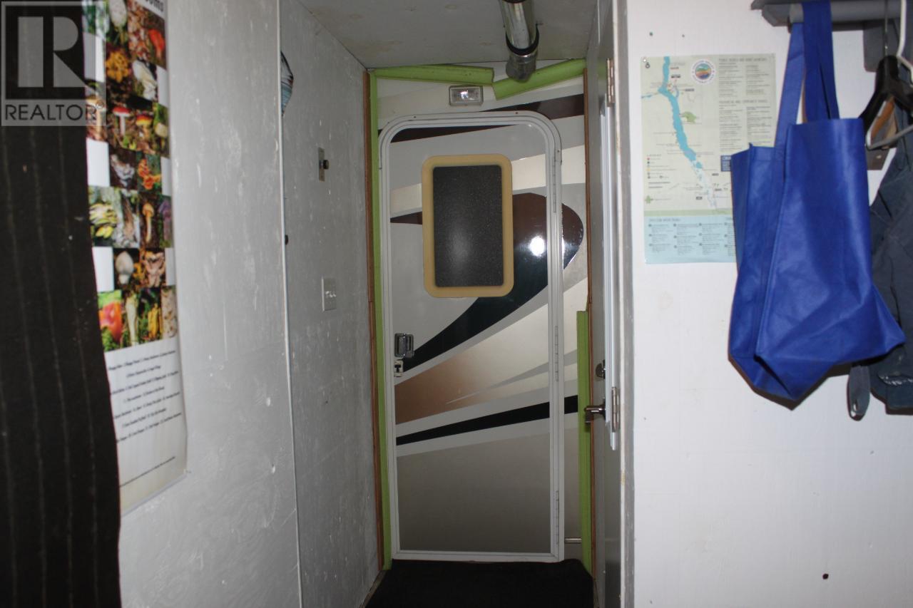 736 BARTLEY ROAD - 21