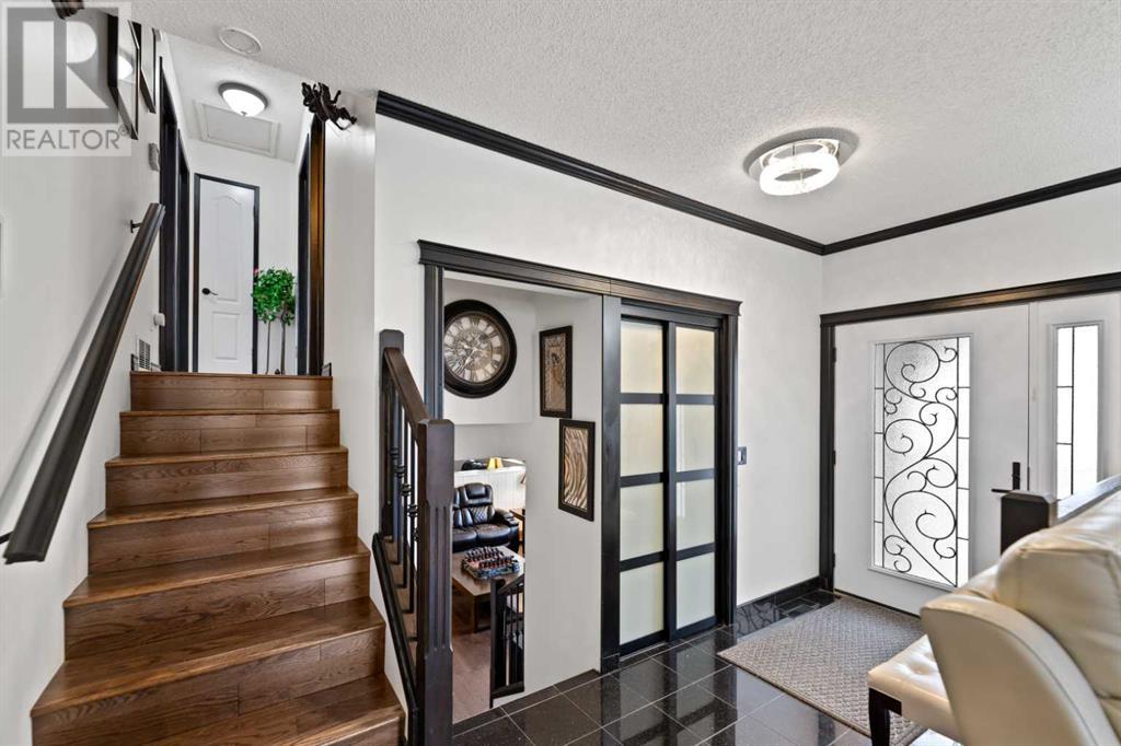 Single Family House 4 Level for Sale in   Avenue NE Pineridge Calgary 