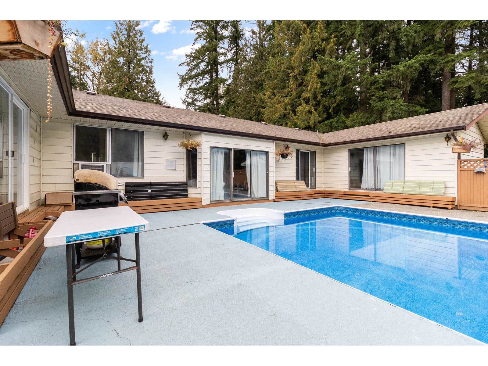 Photo 13 of 18478 94 Avenue, Surrey BC