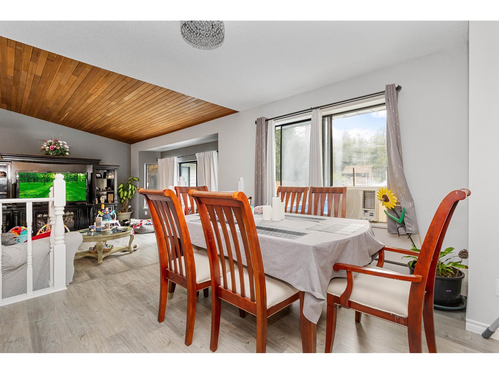 Photo 23 of 18478 94 Avenue, Surrey BC