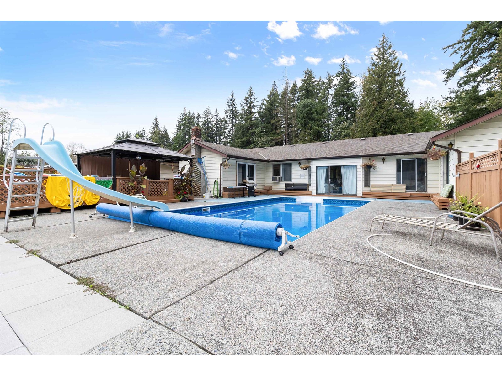 Photo 9 of 18478 94 Avenue, Surrey BC
