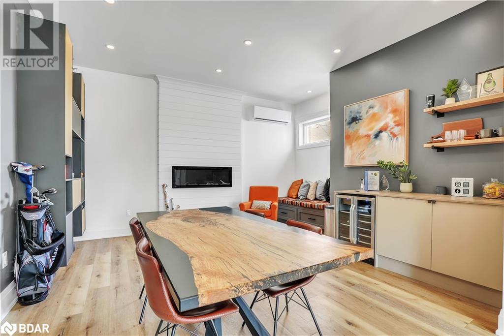 Photo 23 of 27 Victoria Street, Barrie ON