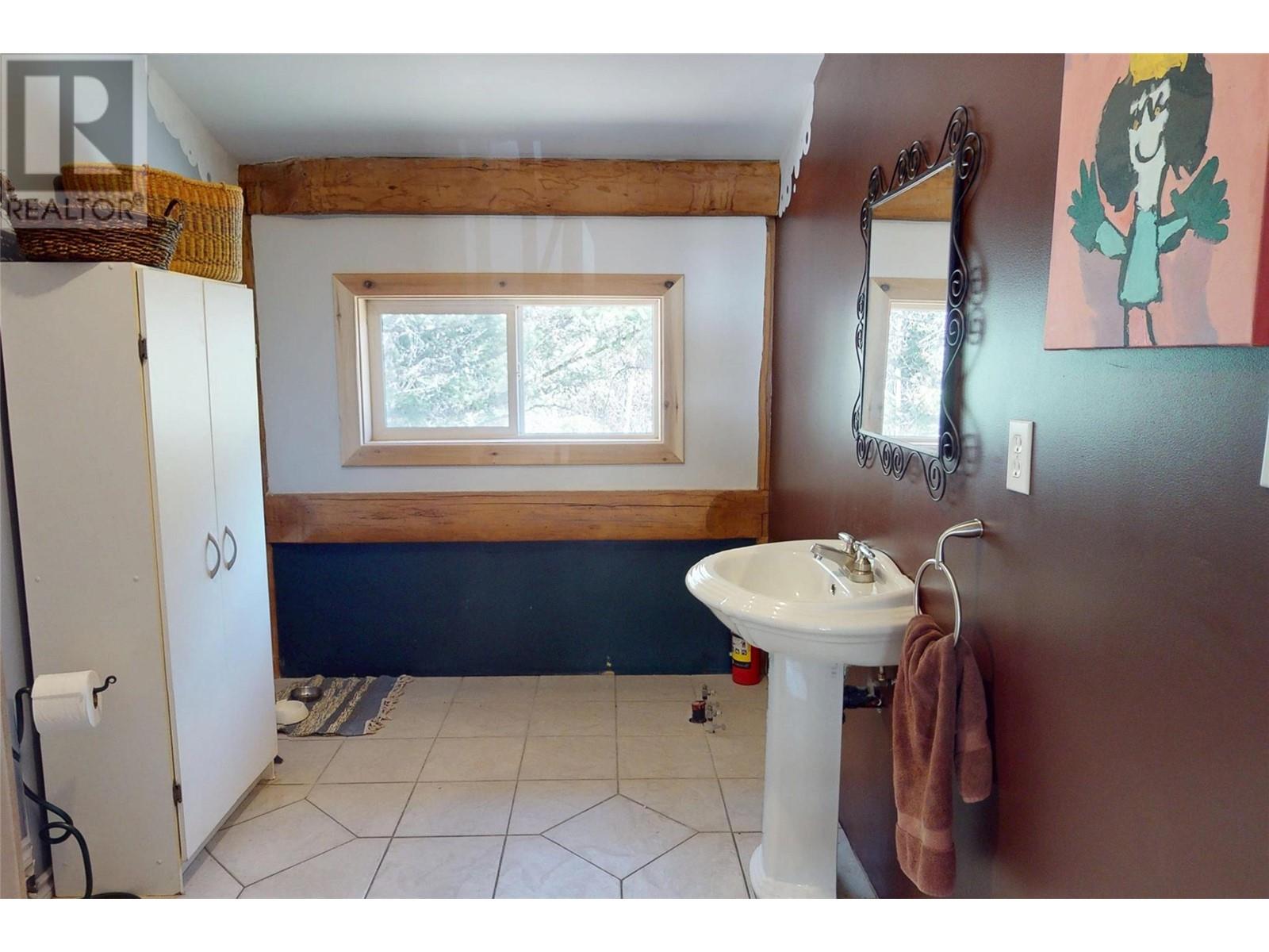 16370 Jacobson Road, Crawford Bay
