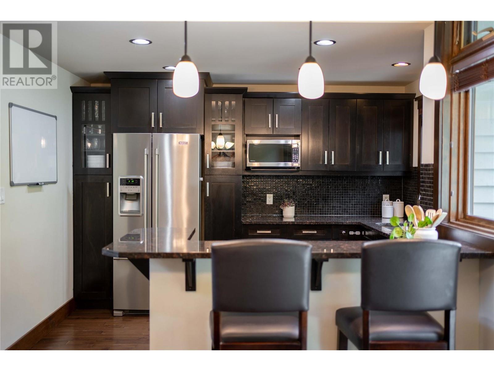437 CANYON Trail Unit# A, Fernie