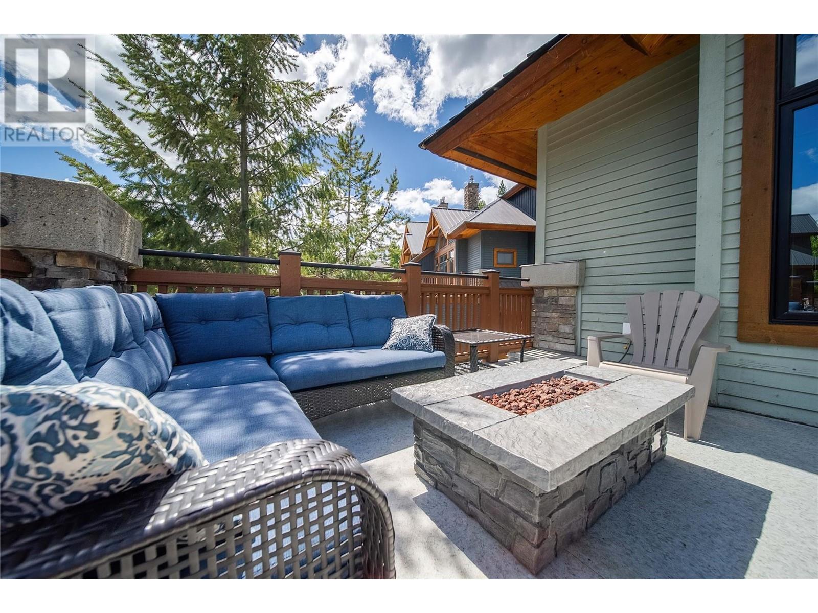 437 CANYON Trail Unit# A, Fernie