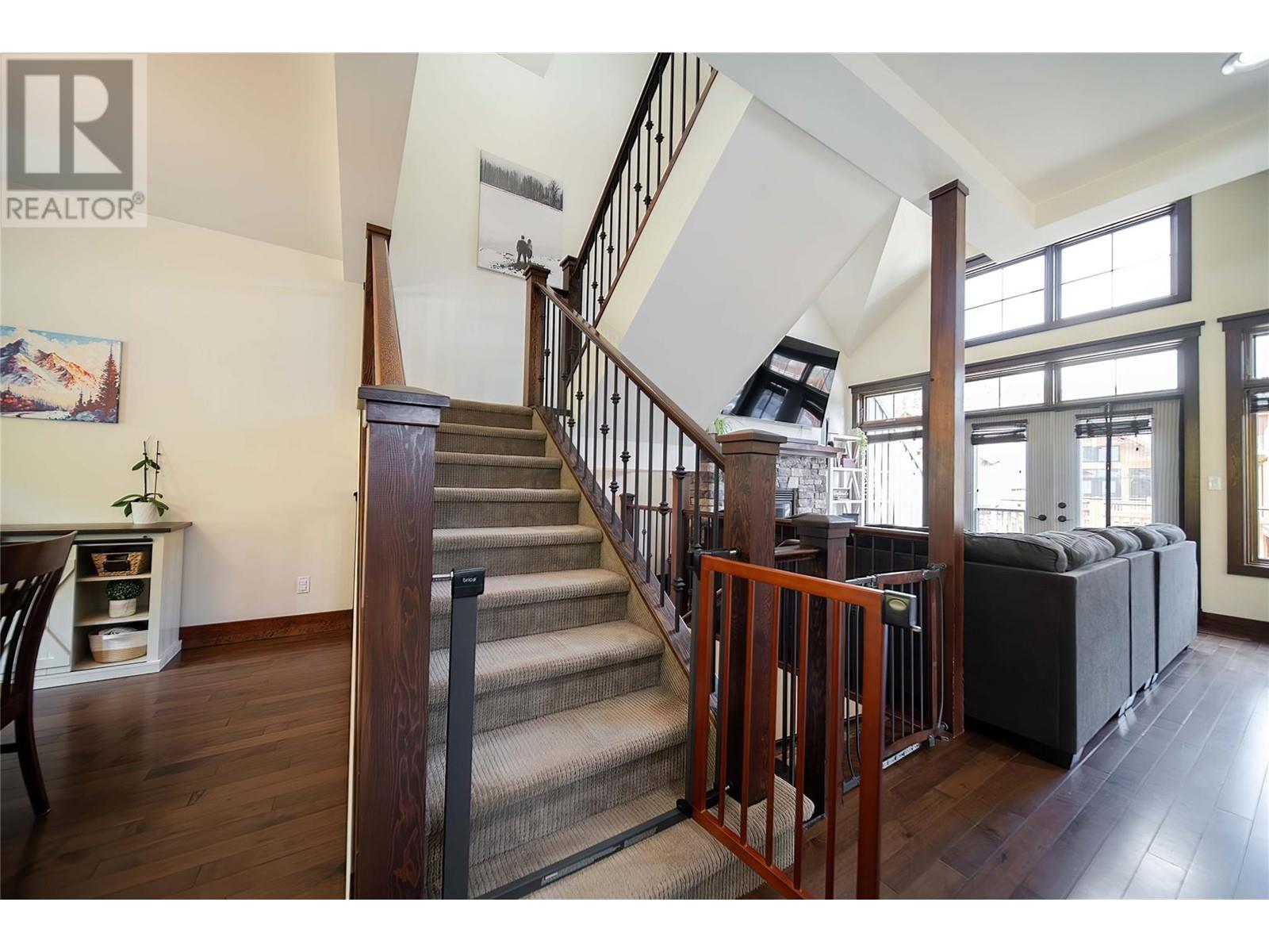 437 CANYON Trail Unit# A, Fernie