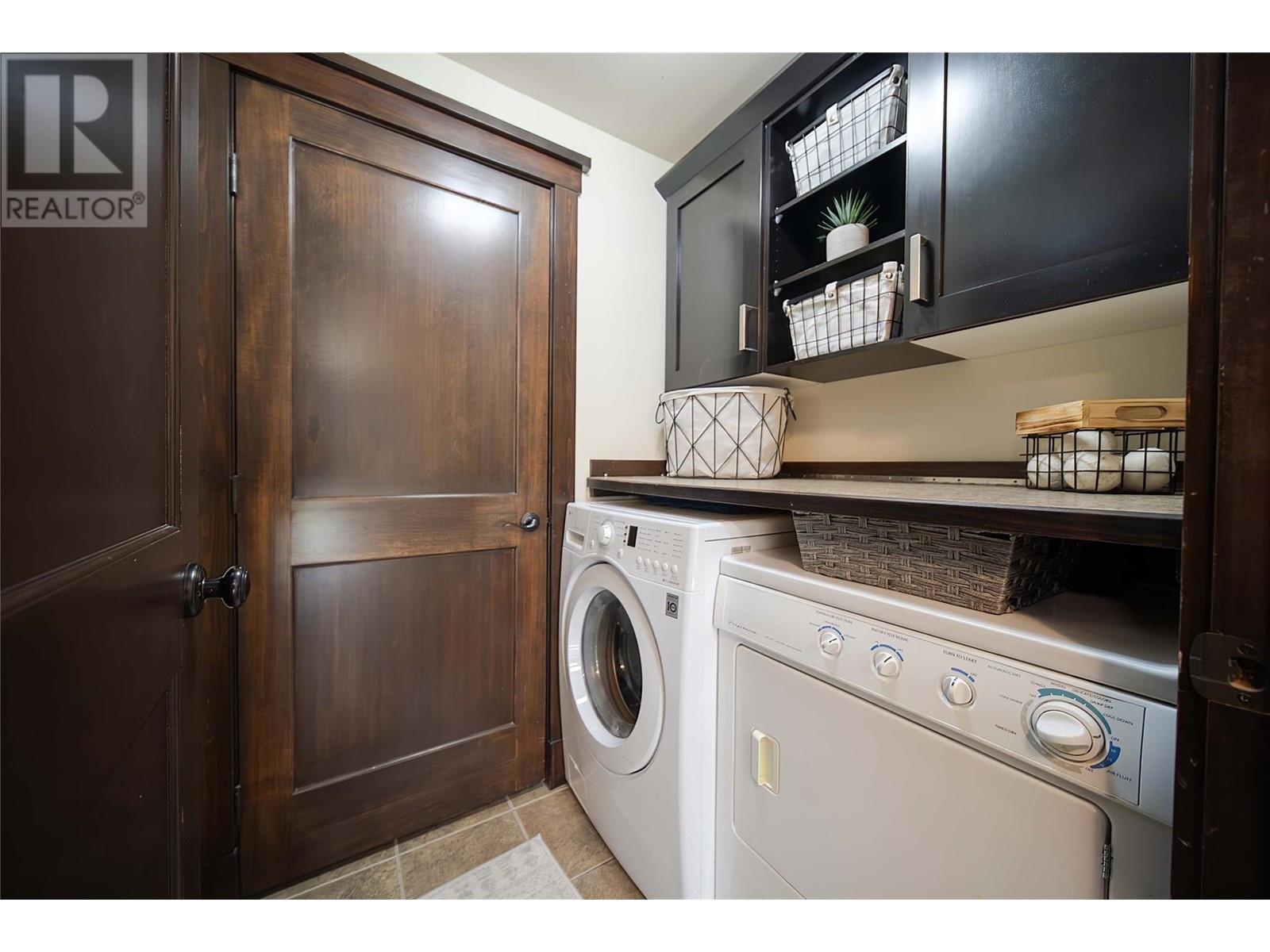 437 CANYON Trail Unit# A, Fernie