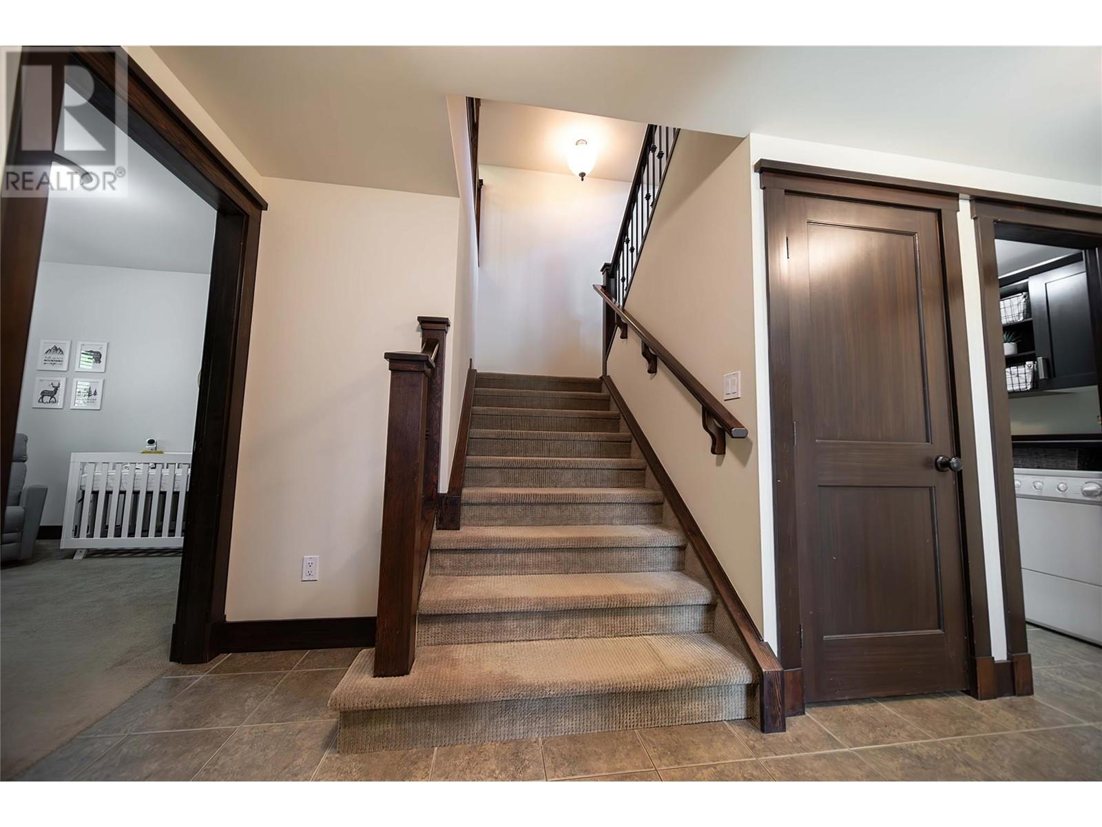437 CANYON Trail Unit# A, Fernie