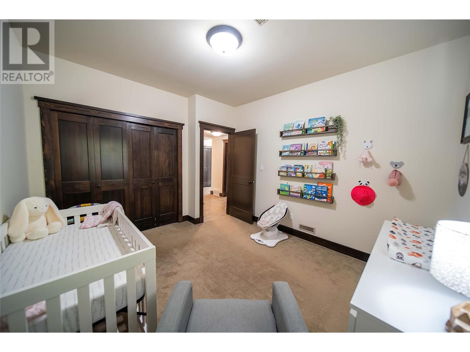 437 CANYON Trail Unit# A, Fernie