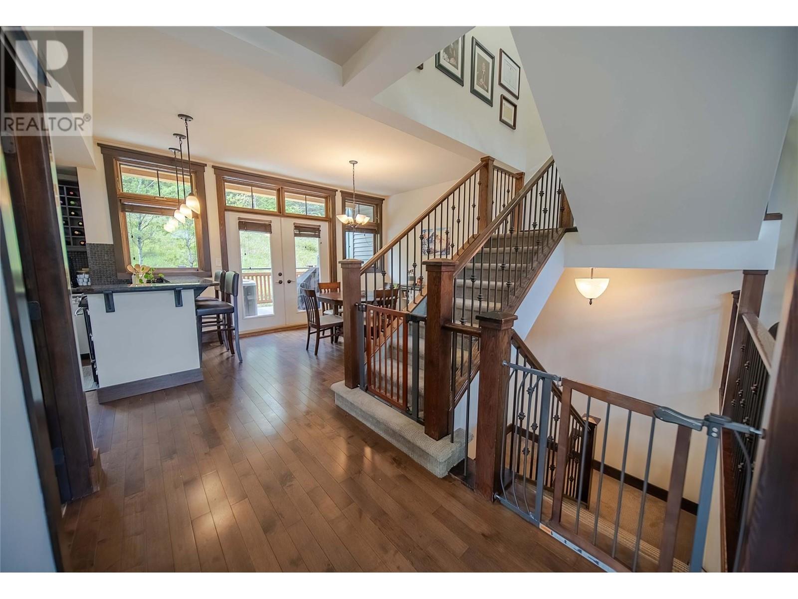 437 CANYON Trail Unit# A, Fernie