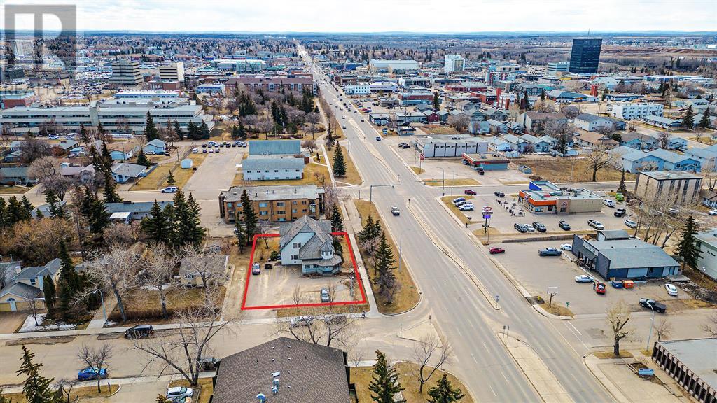 Photo 10 of 9931 106 Avenue, Grande Prairie AB