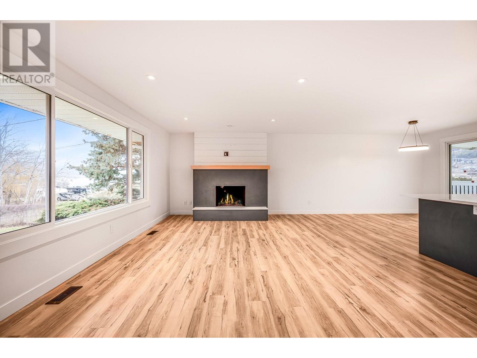 10010 Kel Win Road, Lake Country