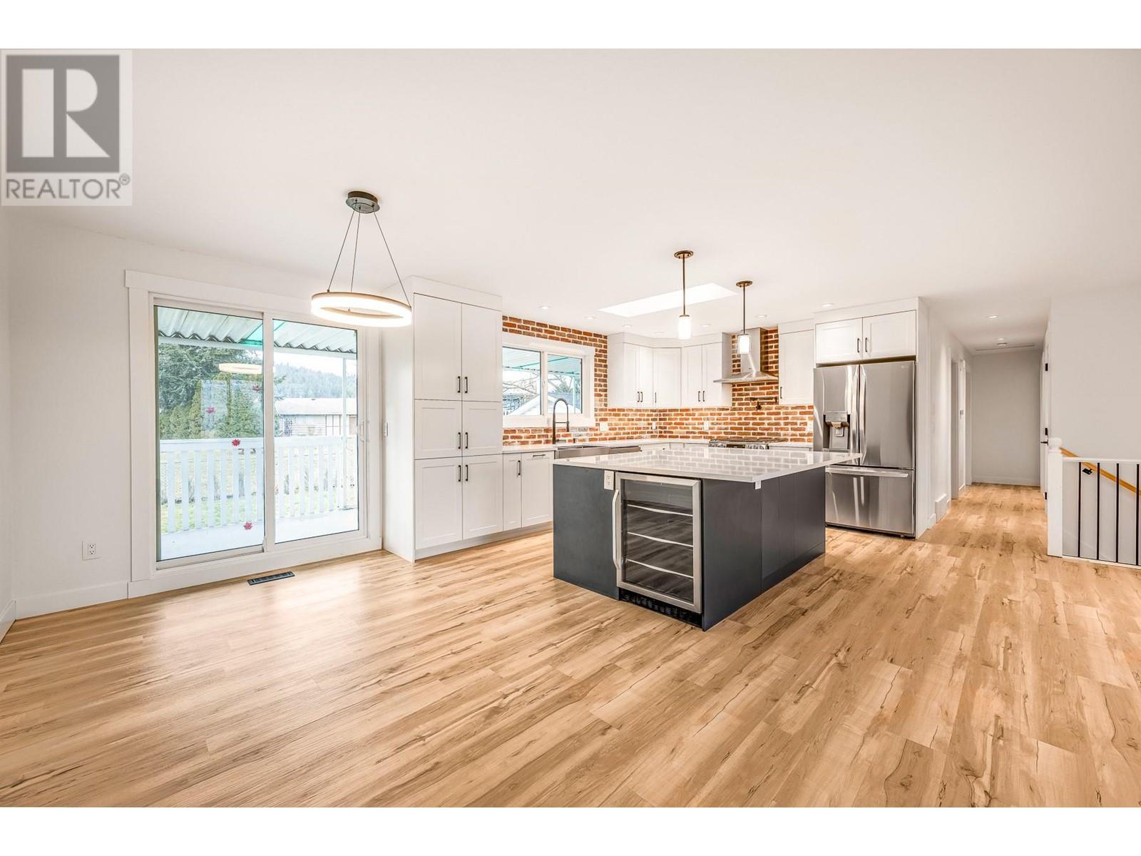 10010 Kel Win Road, Lake Country