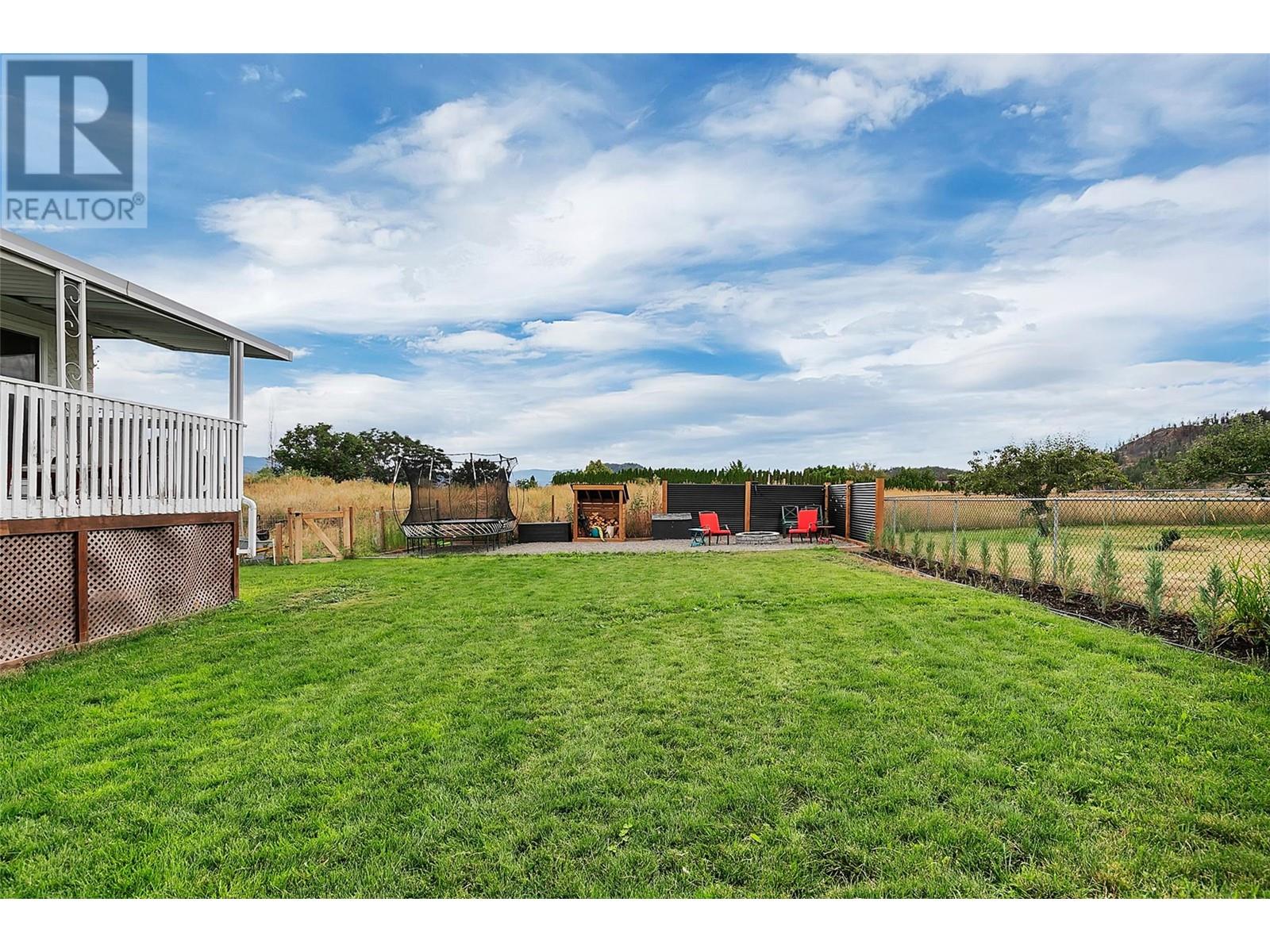 10010 Kel Win Road, Lake Country