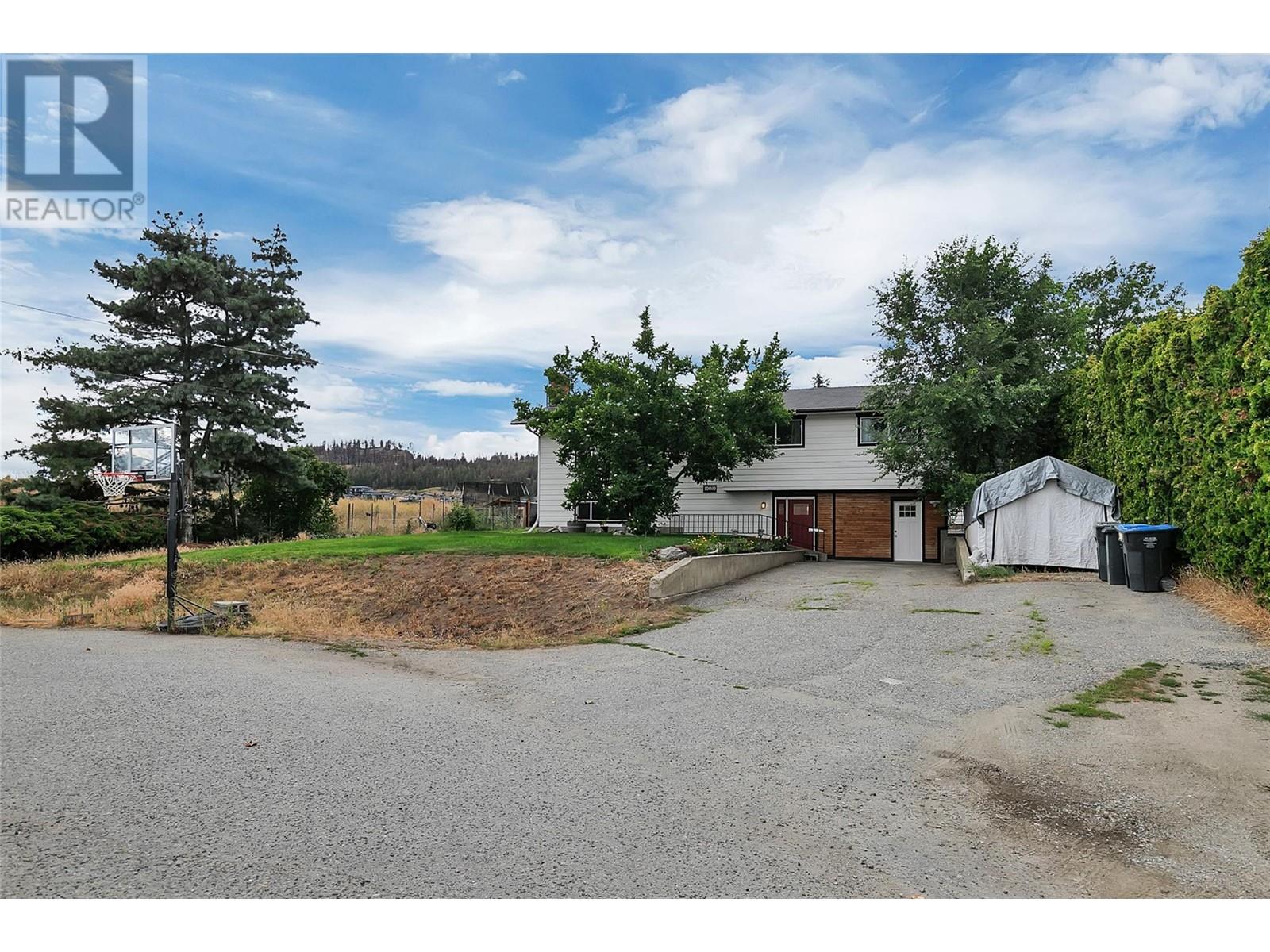 10010 Kel Win Road, Lake Country
