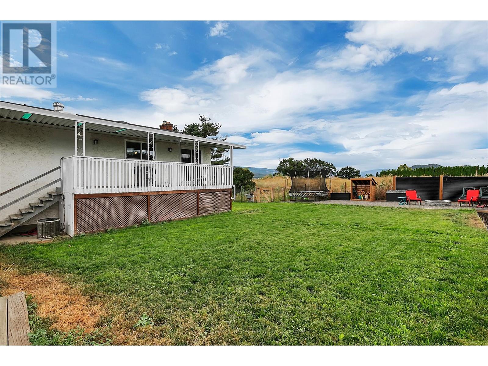 10010 Kel Win Road, Lake Country