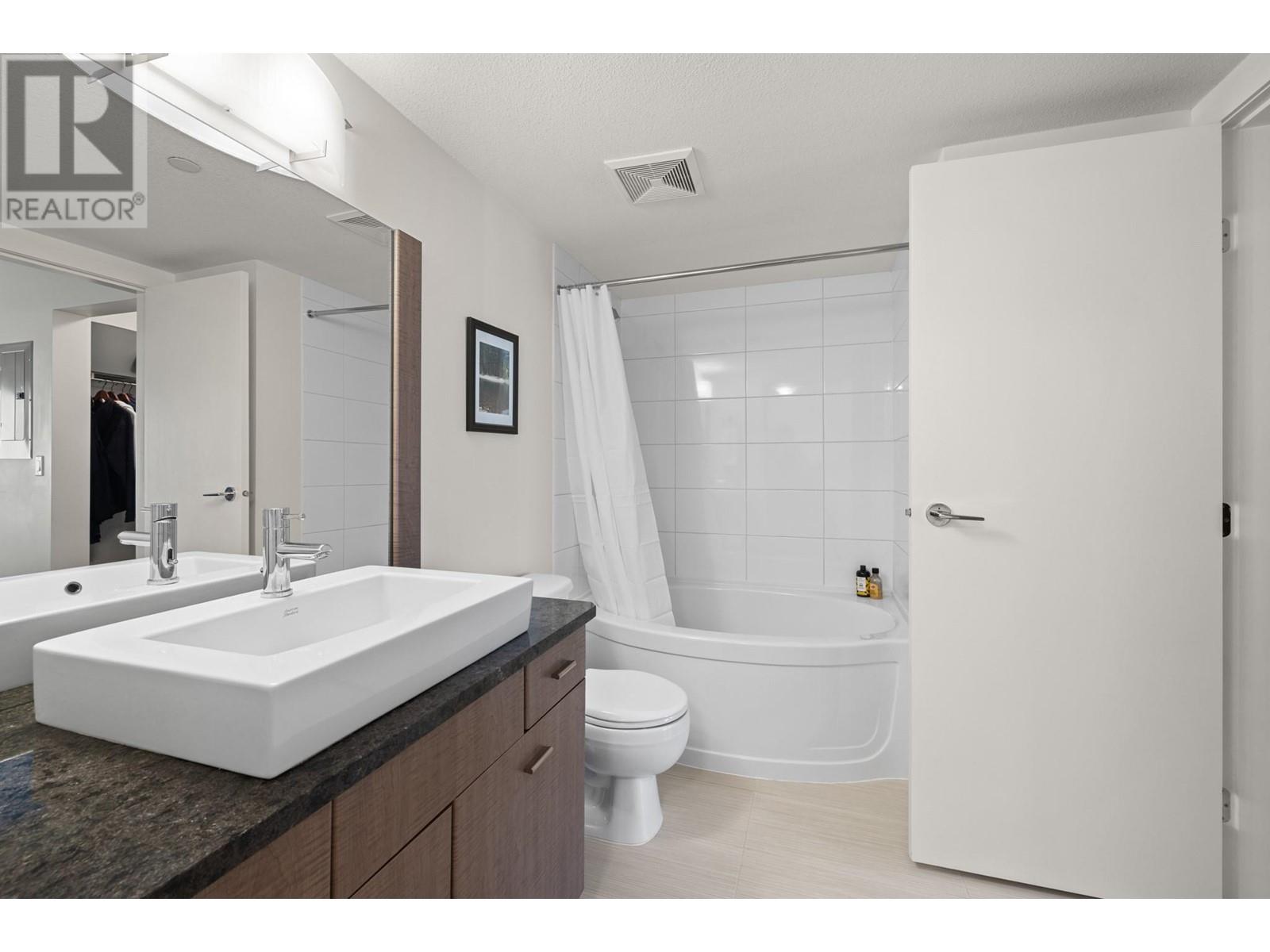 406 547 Yates Road, Kelowna
