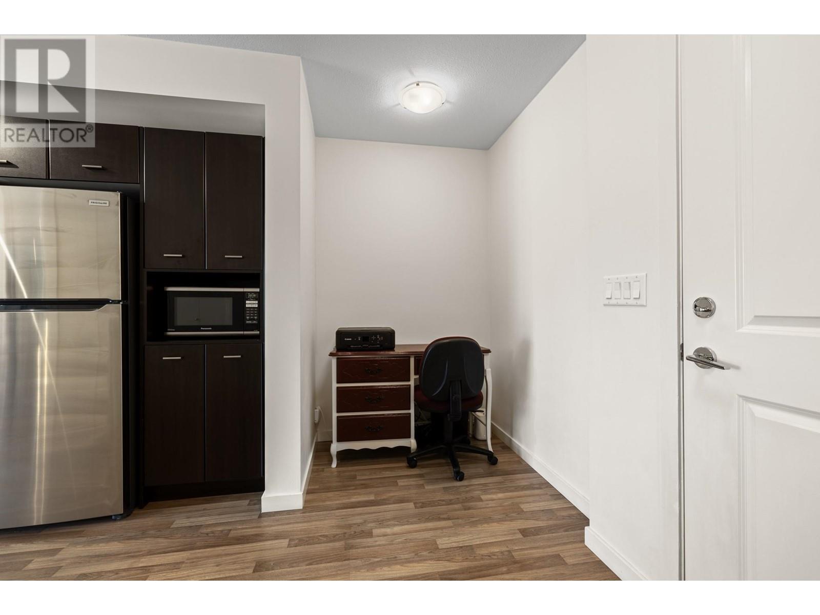 406 547 Yates Road, Kelowna