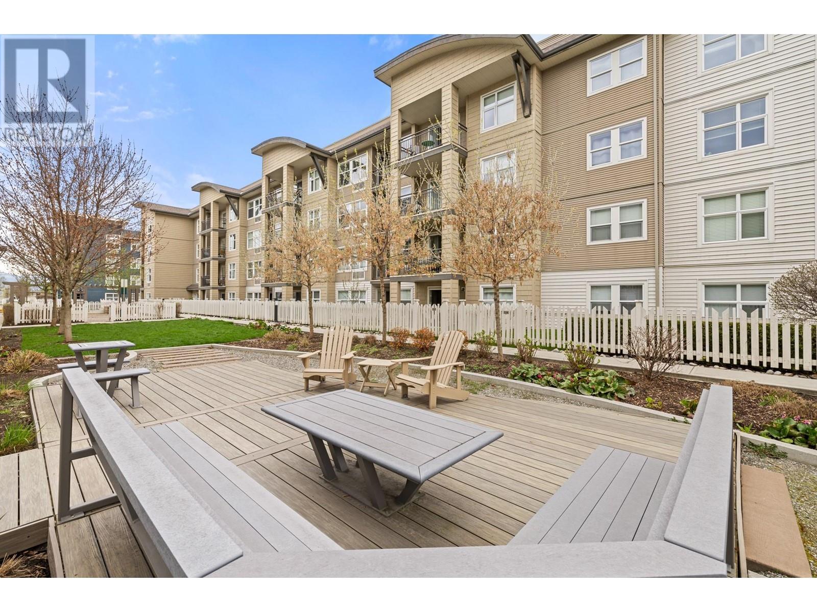 406 547 Yates Road, Kelowna