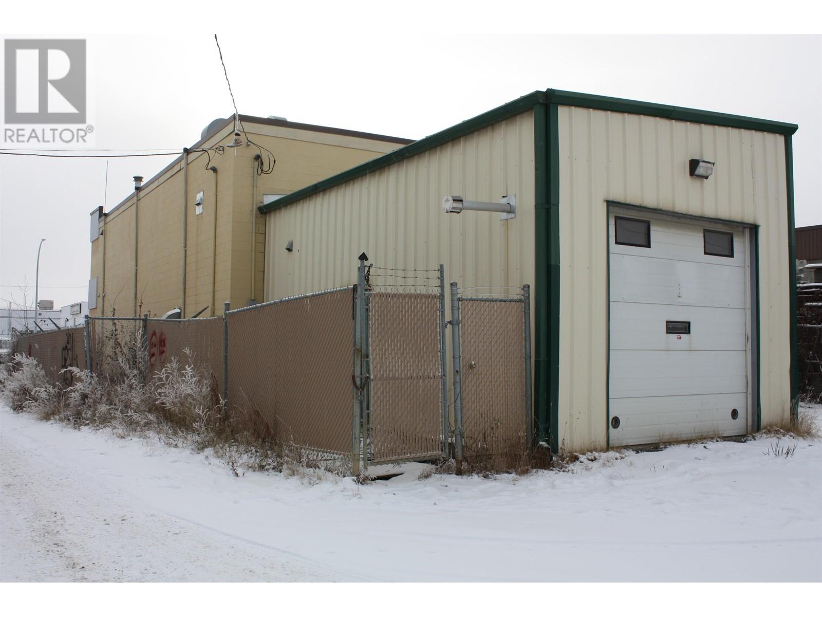 Photo 12 of 10004 94 Avenue, Fort St John BC