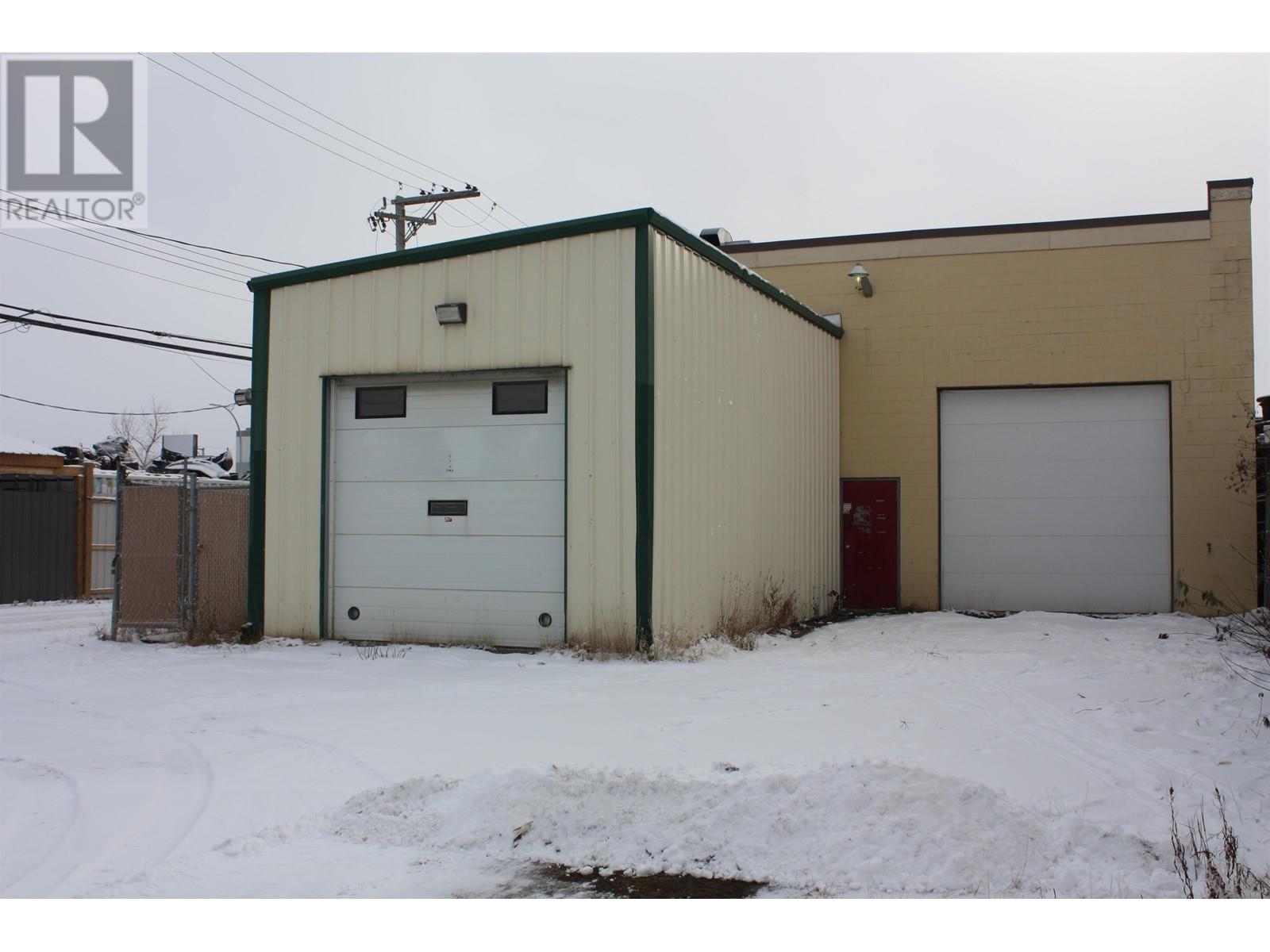 Photo 13 of 10004 94 Avenue, Fort St John BC