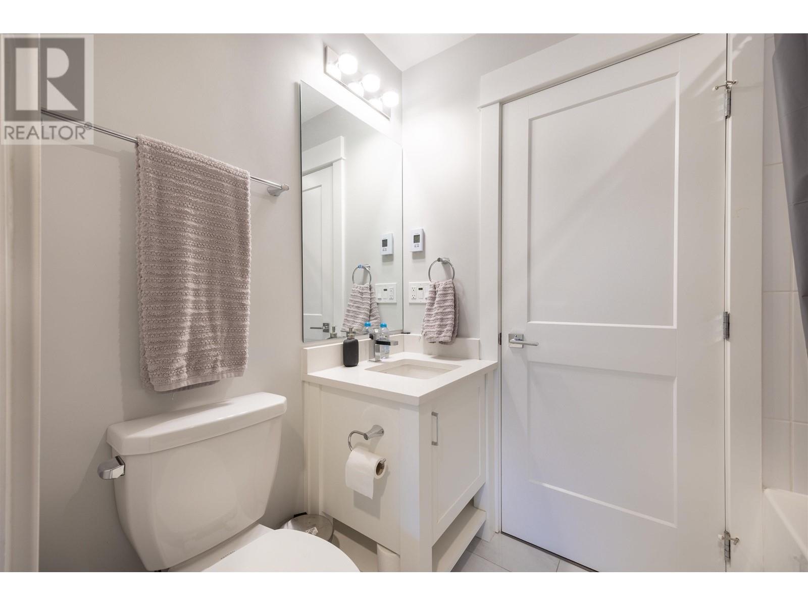 3218 2180 KELLY AVENUE, Port Coquitlam real estate listing R2989499