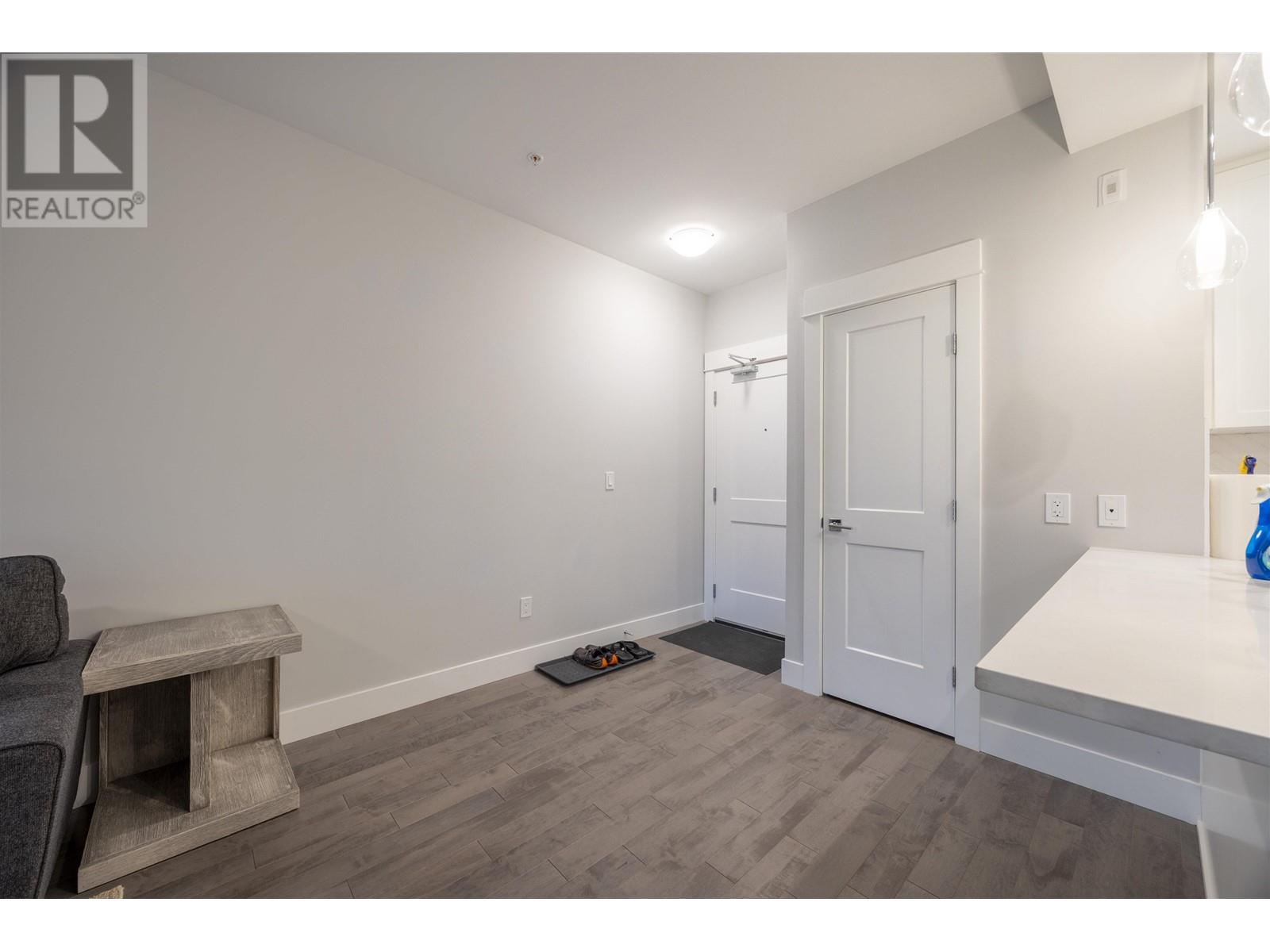 3218 2180 KELLY AVENUE, Port Coquitlam real estate listing R2989499