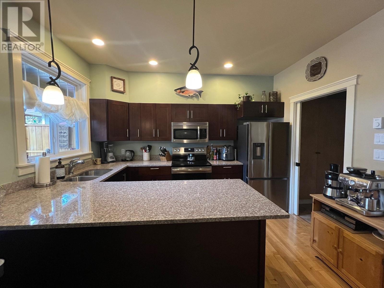 1408 W 16 HIGHWAY, Telkwa