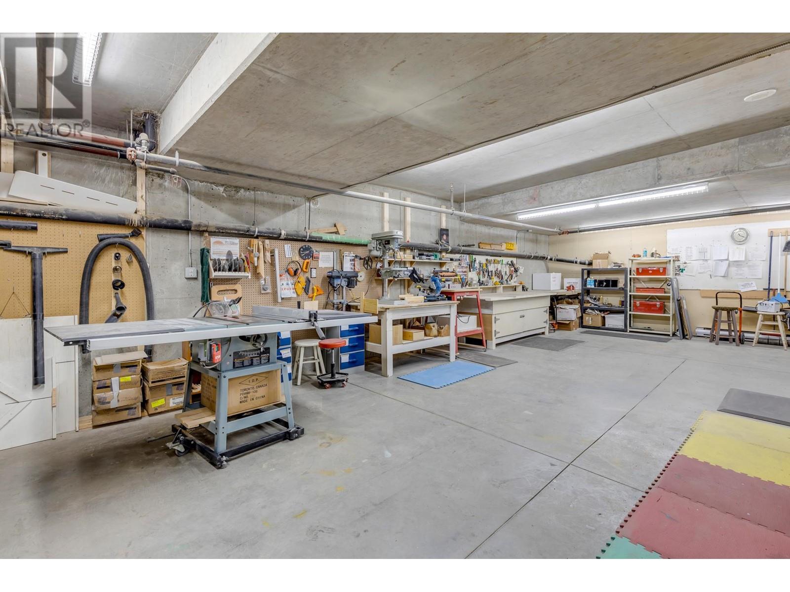 704 1947 Underhill Street, Kelowna