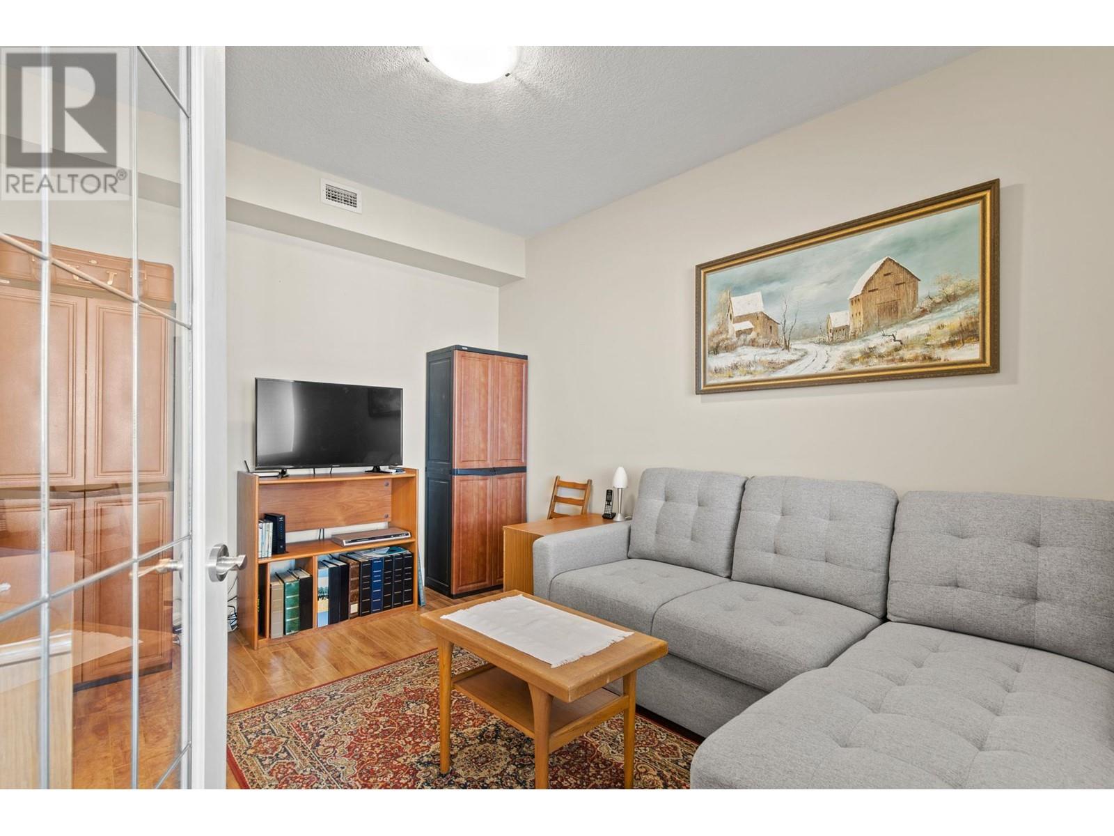 704 1947 Underhill Street, Kelowna