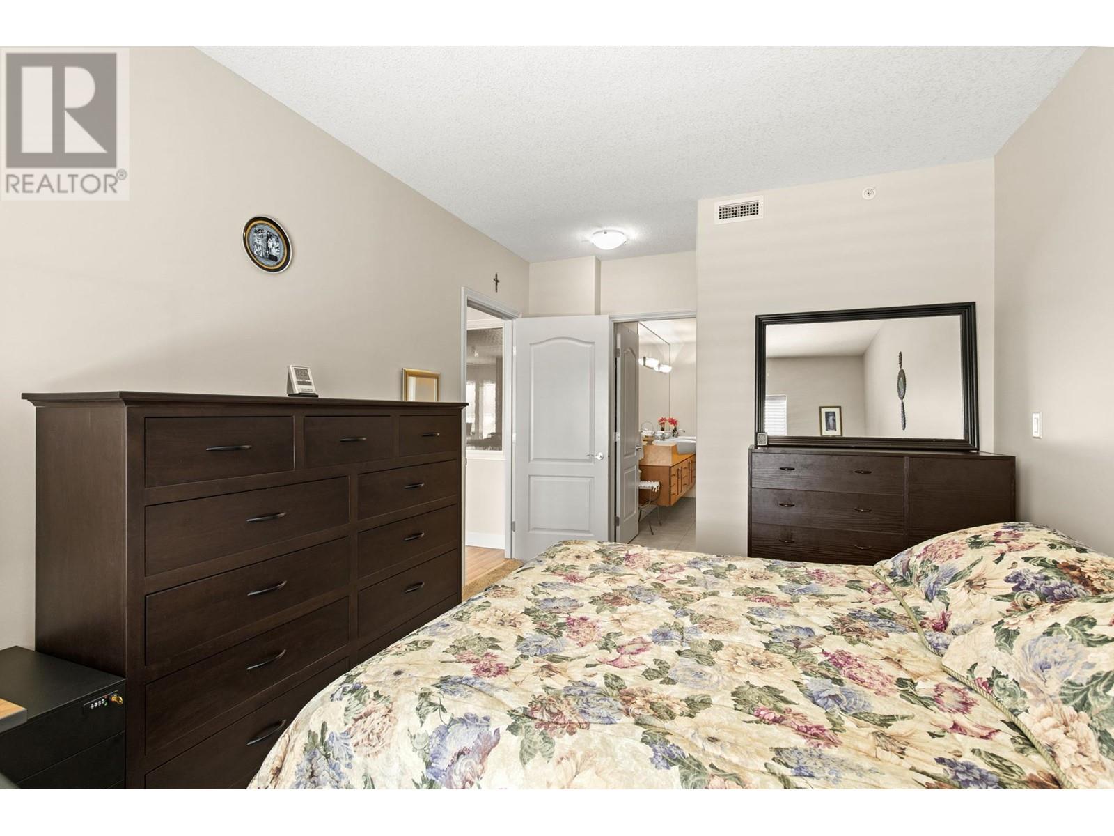 704 1947 Underhill Street, Kelowna