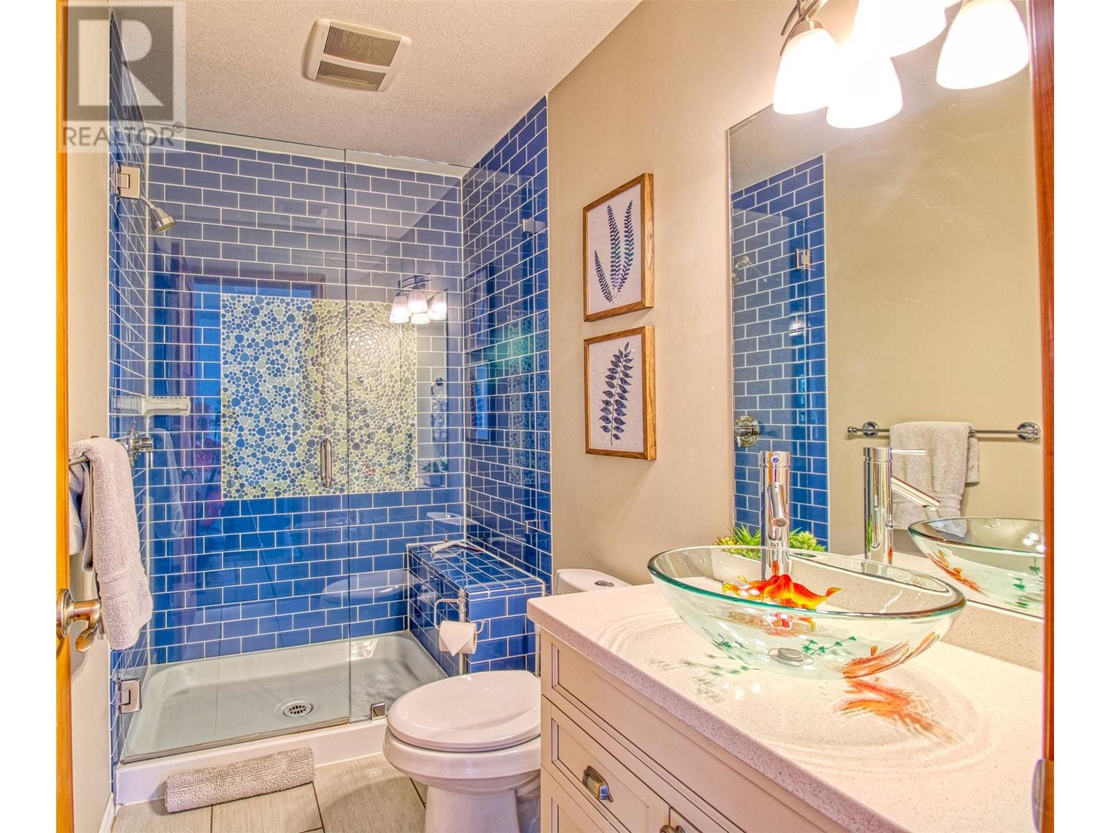 33 7001 Barcelona Drive, Kelowna