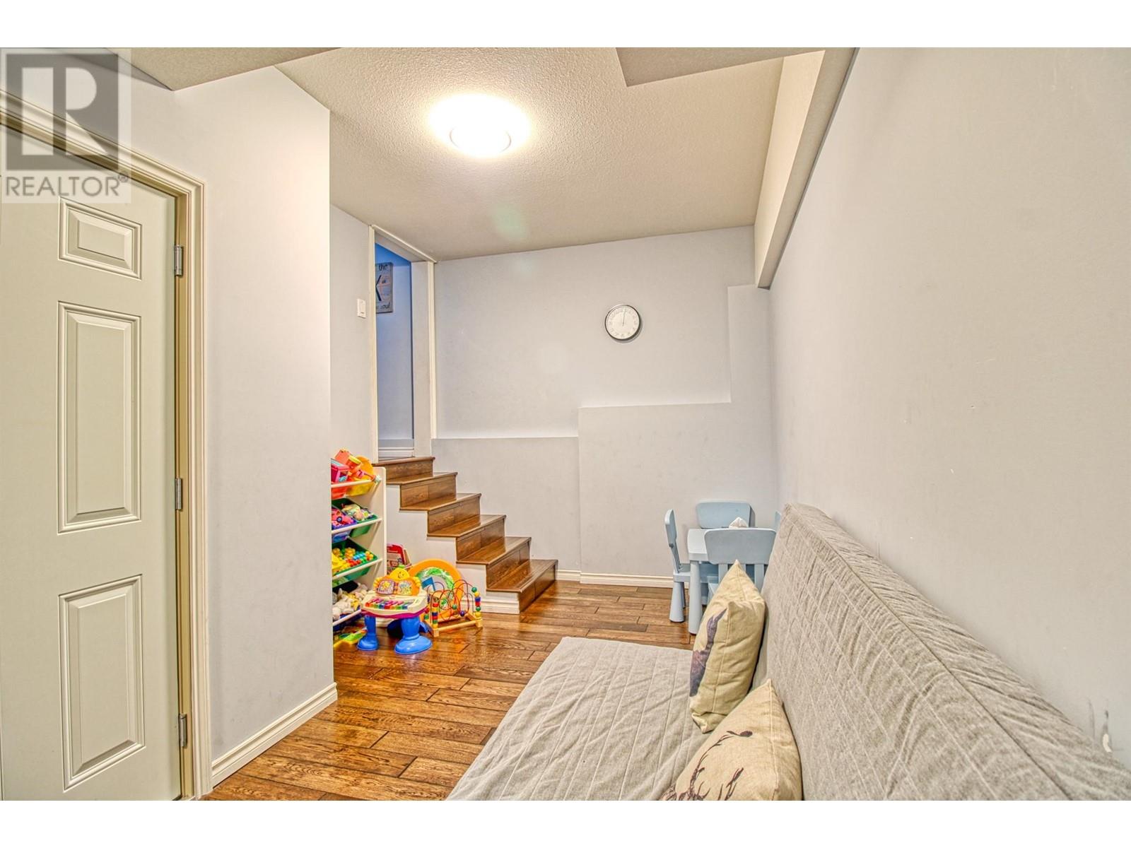 33 7001 Barcelona Drive, Kelowna