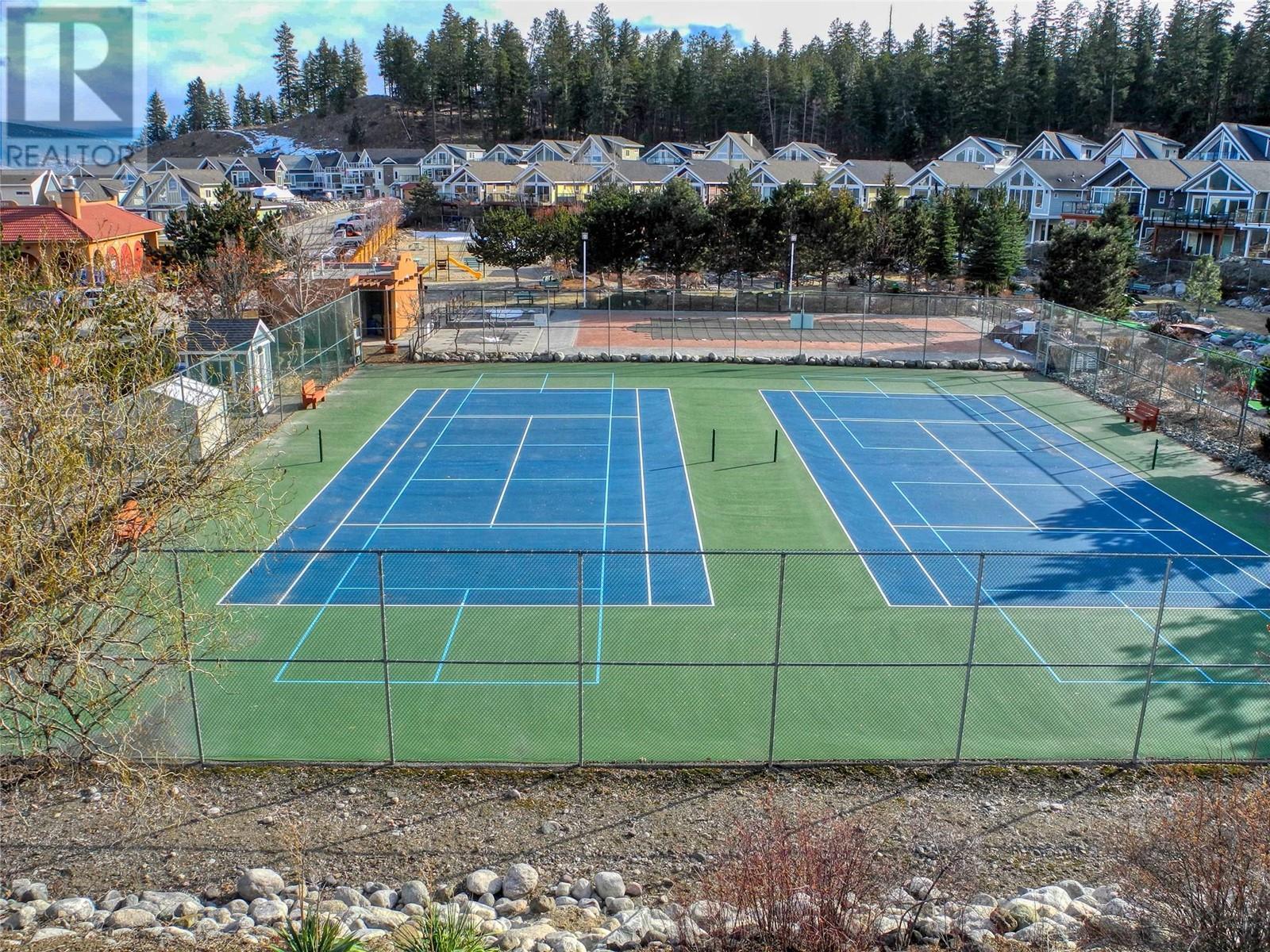 33 7001 Barcelona Drive, Kelowna