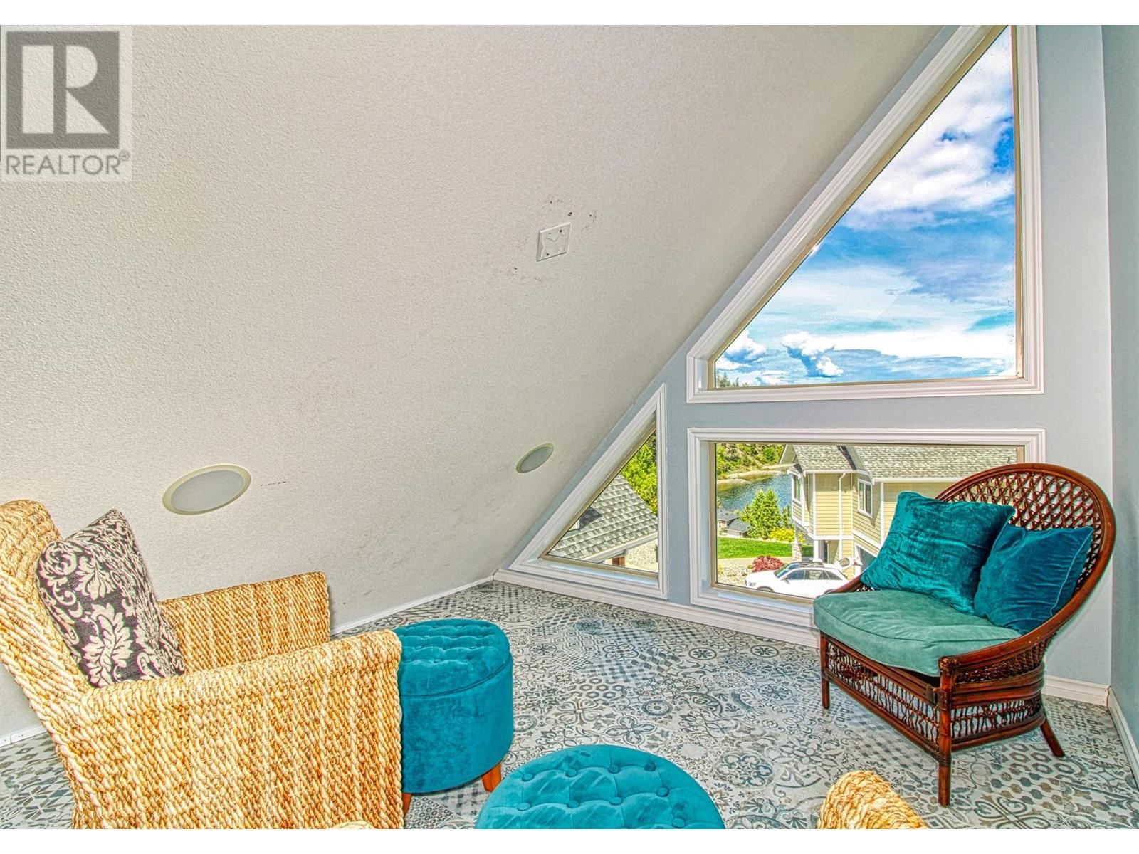 33 7001 Barcelona Drive, Kelowna