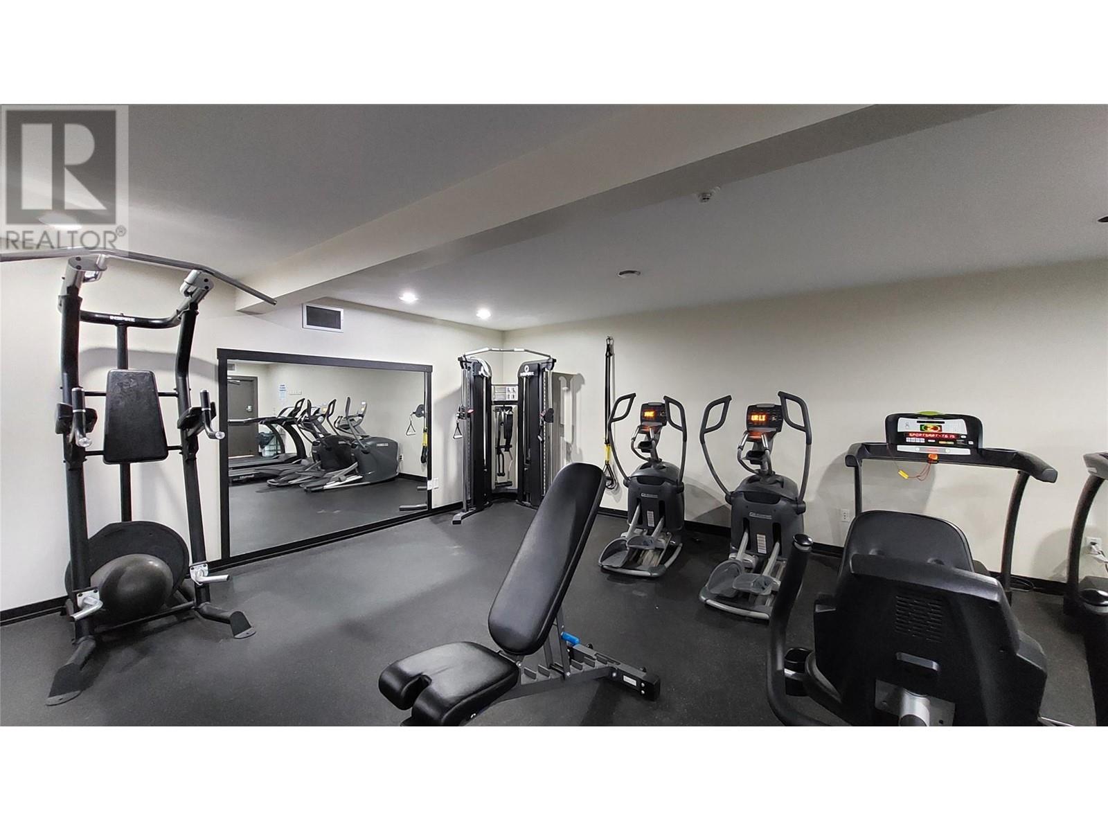 33 7001 Barcelona Drive, Kelowna