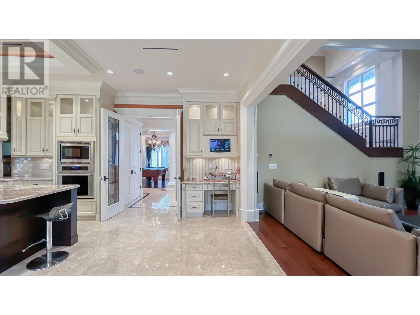 Photo 8 of 8488 Robinson Road, Richmond BC