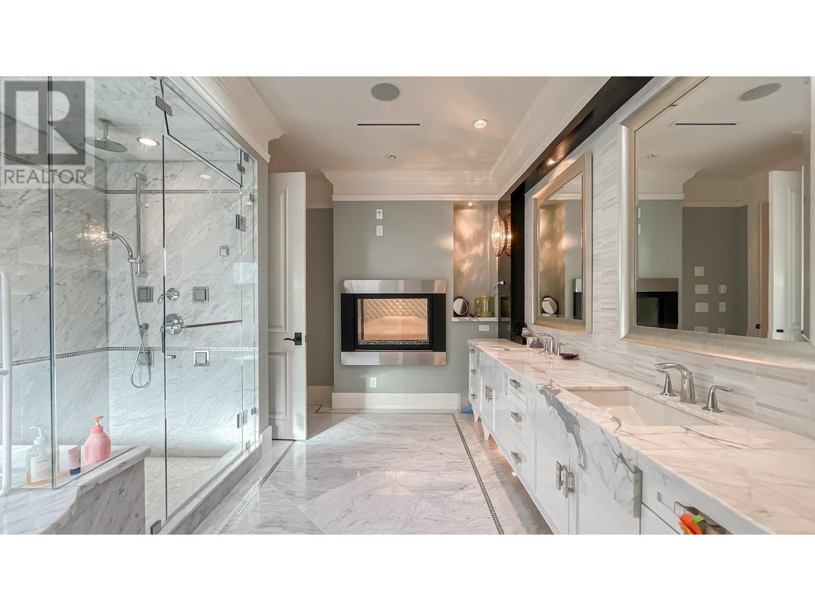 Photo 23 of 8488 Robinson Road, Richmond BC