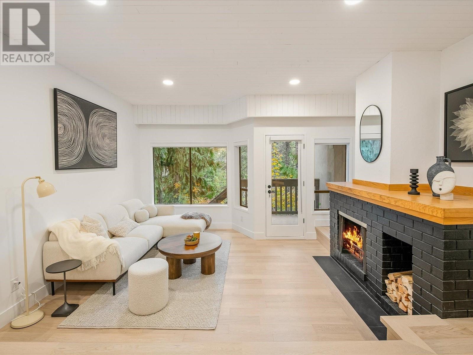31 1200 ALTA LAKE ROAD, Whistler