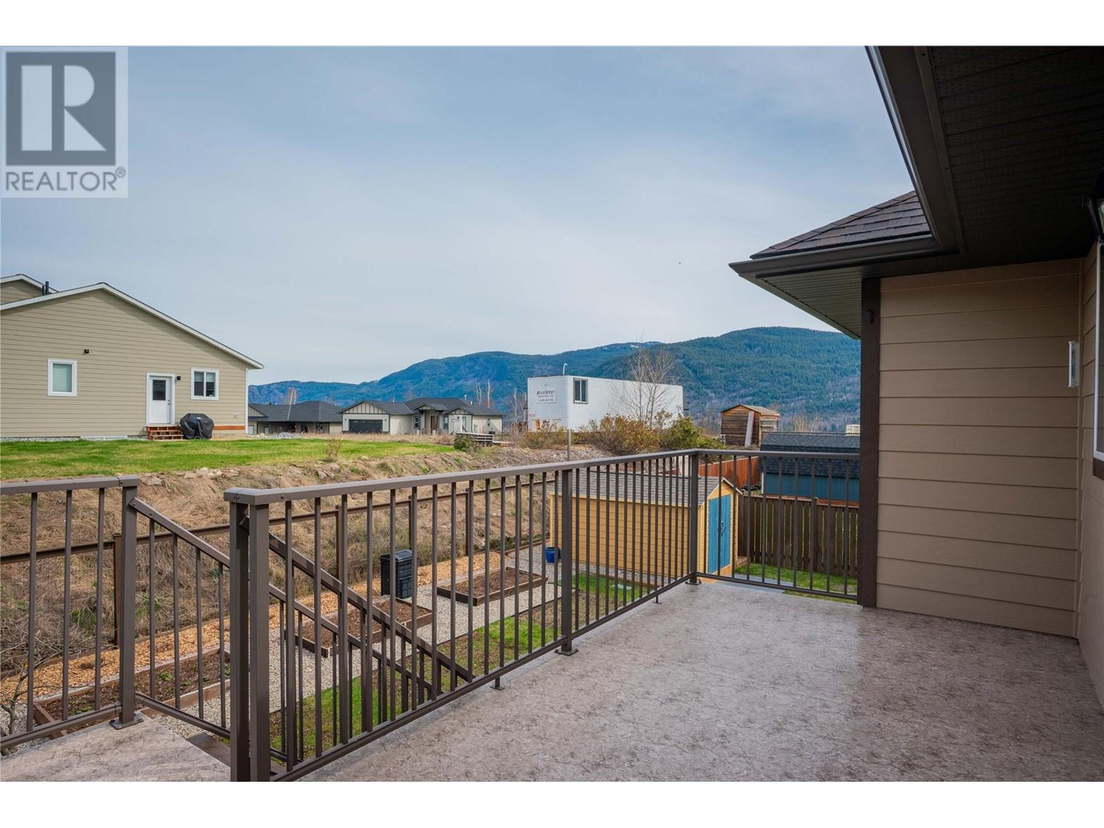 1509 Rosewood Lane, Castlegar