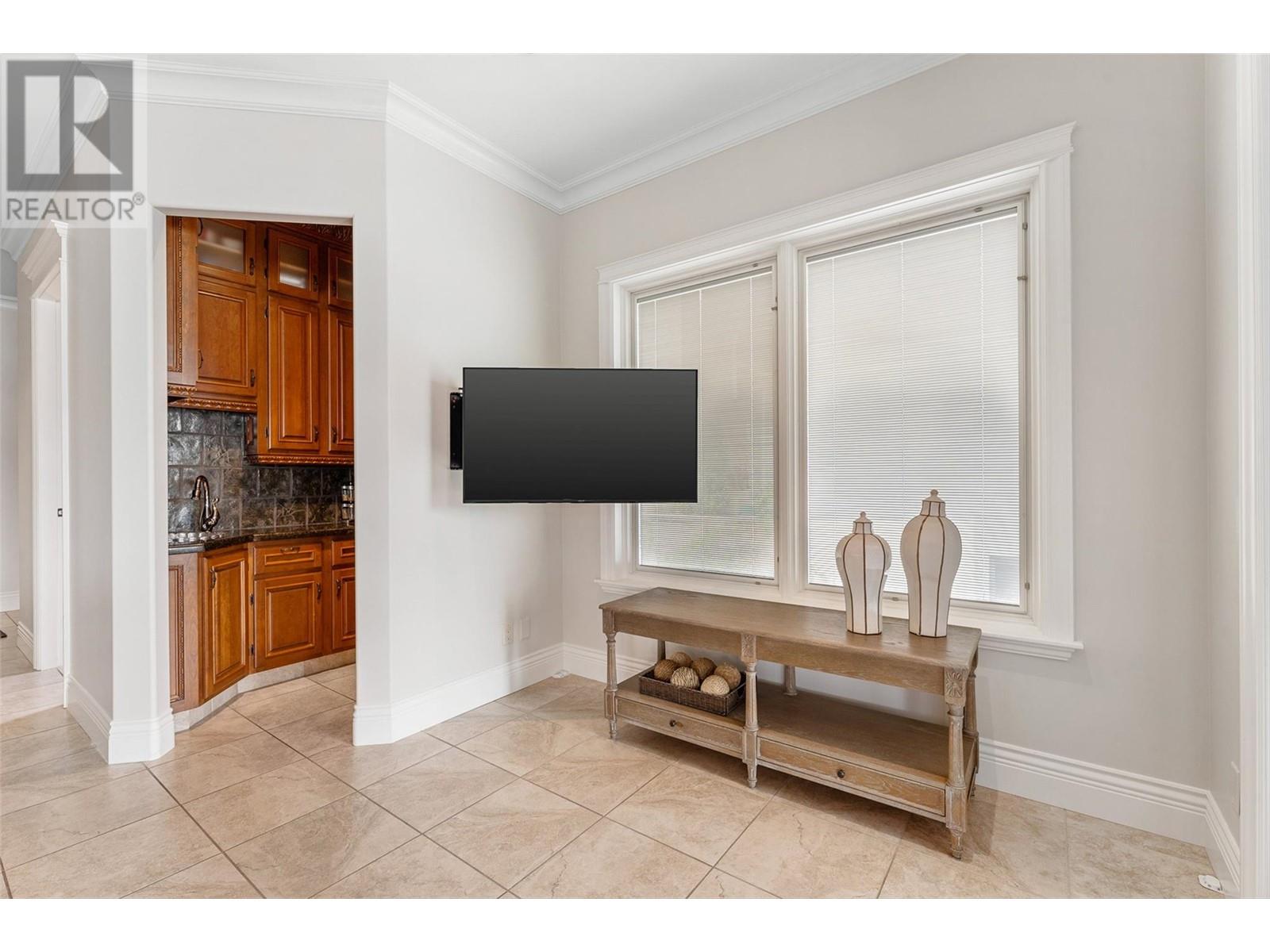  2543 Lucinde Road, West Kelowna
